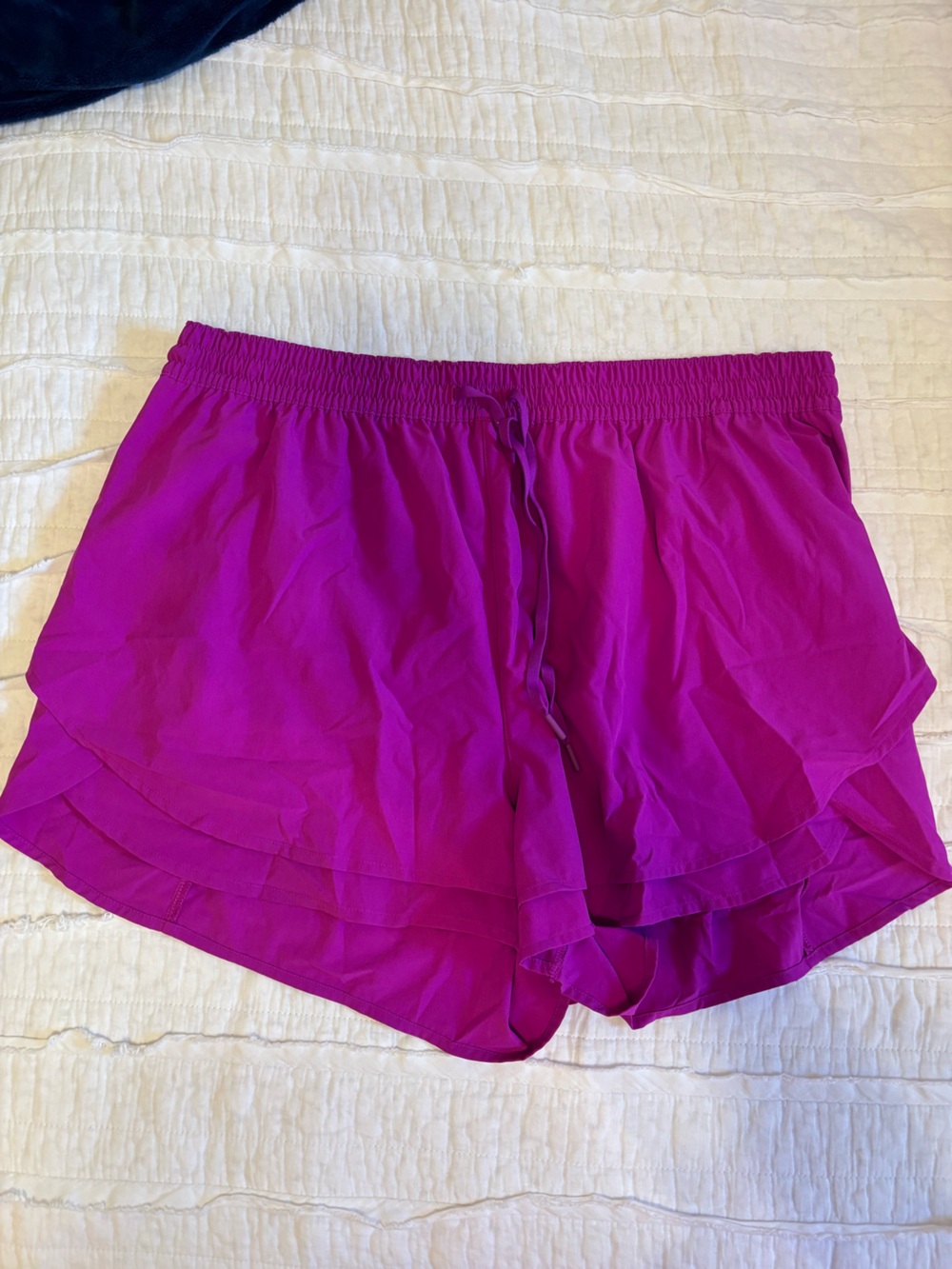 Carrie Underwood Calia Women’s Magenta Layered Step up Shorts